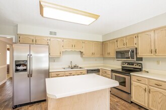 429 Spruce Glen Dr in Cordova, TN - Building Photo - Building Photo