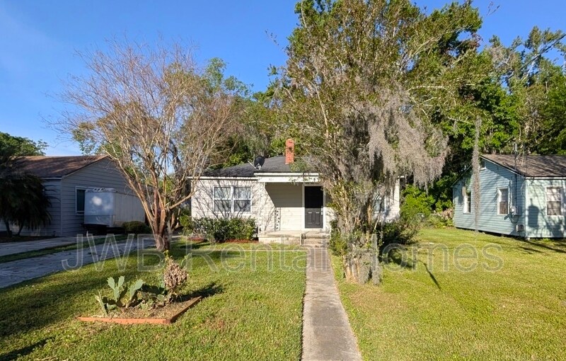 764 Mamie Rd in Jacksonville, FL - Building Photo