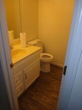 3049 Old Stone Dr, Unit 3039 in Birmingham, AL - Foto de edificio - Building Photo