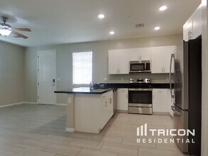 12583 W Gentle Rain Rd in Peoria, AZ - Building Photo - Building Photo