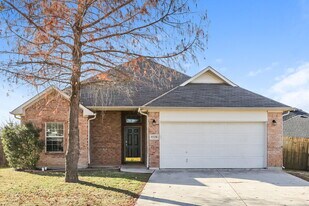 9328 Rhoni Ct in Fort Worth, TX - Building Photo