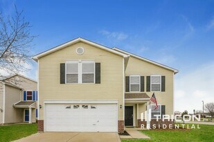 13460 N Carwood Ct in Camby, IN - Building Photo