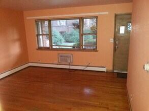 9437 Burlington Ave, Unit 3 in Brookfield, IL - Building Photo - Building Photo