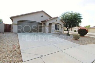 16755 W Desert Bloom St in Goodyear, AZ - Building Photo