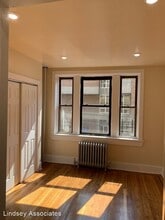 106 Glenwood Ave in Jersey City, NJ - Building Photo - Building Photo