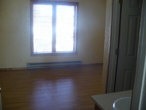 4335 E Crow Dr in Laramie, WY - Building Photo - Building Photo