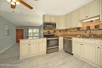 2197 King Richard Rd in Melbourne, FL - Building Photo - Building Photo