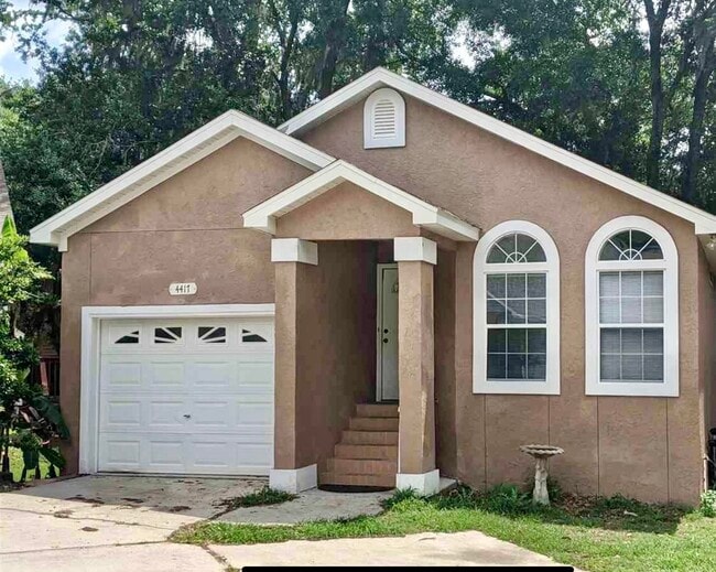 property at 4417 Siesta Ct