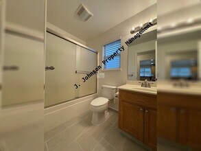 516 Sequoia Ave in Manteca, CA - Building Photo - Building Photo