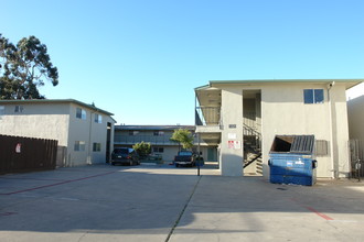 Del Monte Avenue Apartments in Salinas, CA - Building Photo - Building Photo