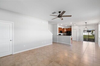 7678 Ginger Lily Ct in Tampa, FL - Building Photo - Building Photo