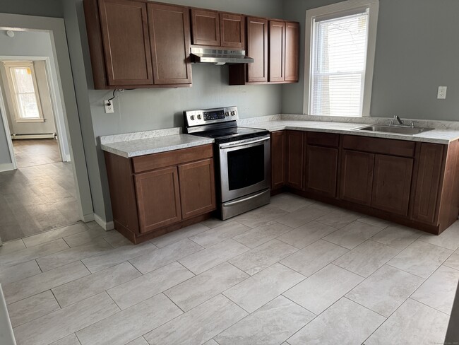 46-48 Pliny St in Hartford, CT - Building Photo - Building Photo