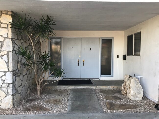 1756 Rosalia Dr in Fullerton, CA - Building Photo - Building Photo
