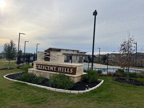 8615 Astral Pl in San Antonio, TX - Foto de edificio - Building Photo