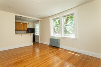 132 Highland Rd, Unit 15R in Somerville, MA - Foto de edificio - Building Photo