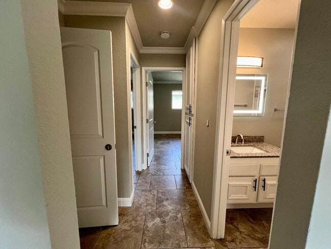 property at 1840 Southwest Expy