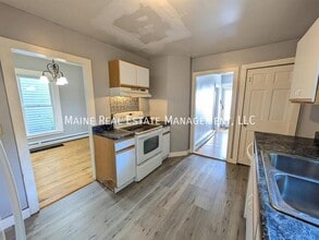 13 6th St in Bangor, ME - Building Photo - Building Photo