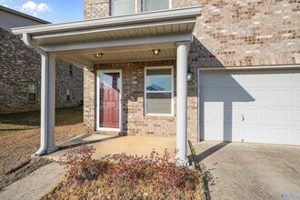 313 Mertle Dr in Huntsville, AL - Foto de edificio - Building Photo