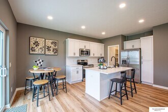 14804 Willow St in Bennington, NE - Building Photo - Building Photo