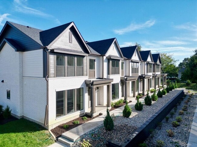 933 Prime St in West Des Moines, IA - Foto de edificio - Building Photo