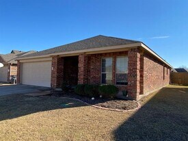 148 Meadow Crest Dr in Princeton, TX - Building Photo