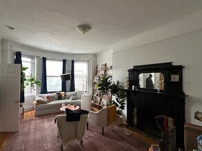 521 Beacon St in Boston, MA - Foto de edificio - Building Photo