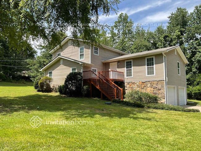 property at 595 Rivercrest Dr