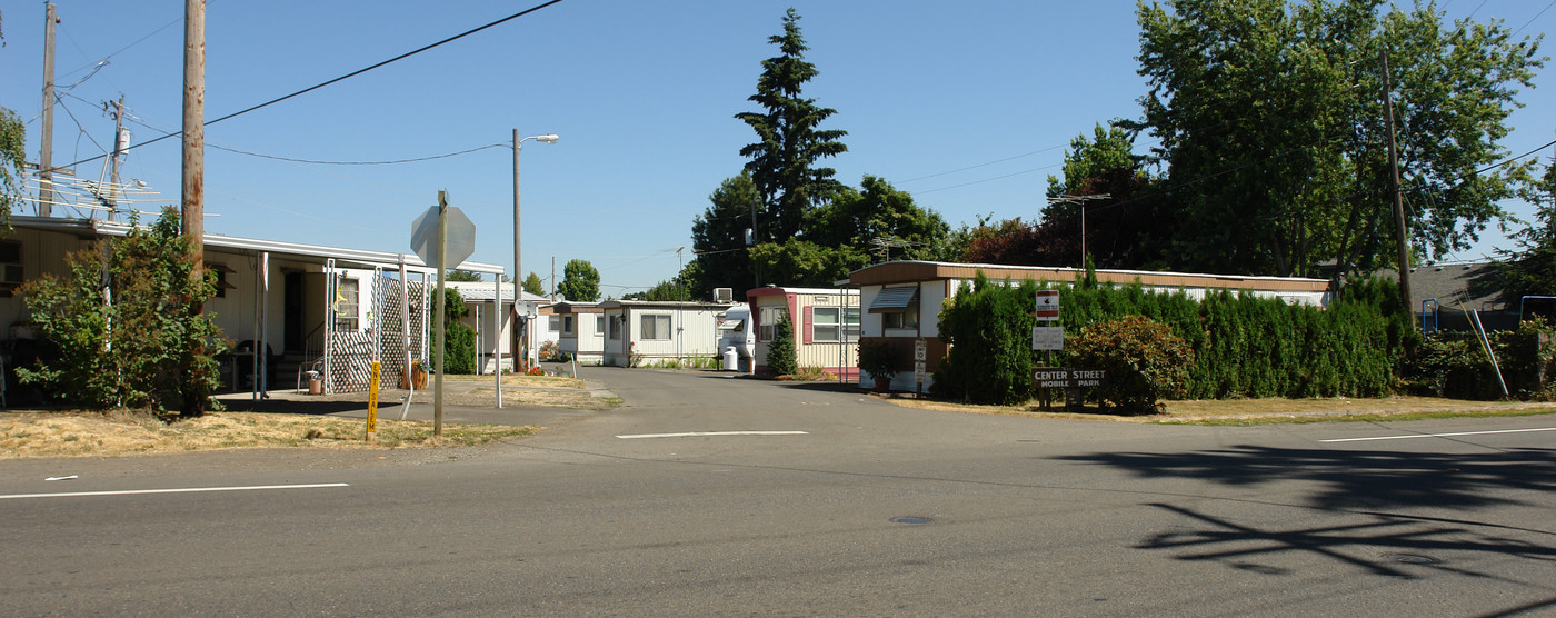 4155 Center St NE in Salem, OR - Foto de edificio