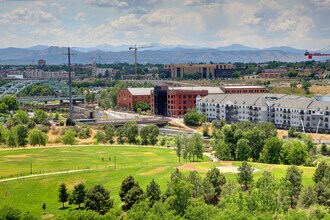 1700 Bassett St, Unit 1118 in Denver, CO - Foto de edificio - Building Photo