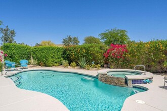 47005 Vía Antibes in La Quinta, CA - Building Photo - Building Photo