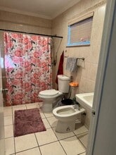 1325 W 4th Ln in Hialeah, FL - Building Photo - Building Photo