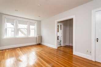 142 Highland Ave, Unit 20 in Somerville, MA - Building Photo - Building Photo
