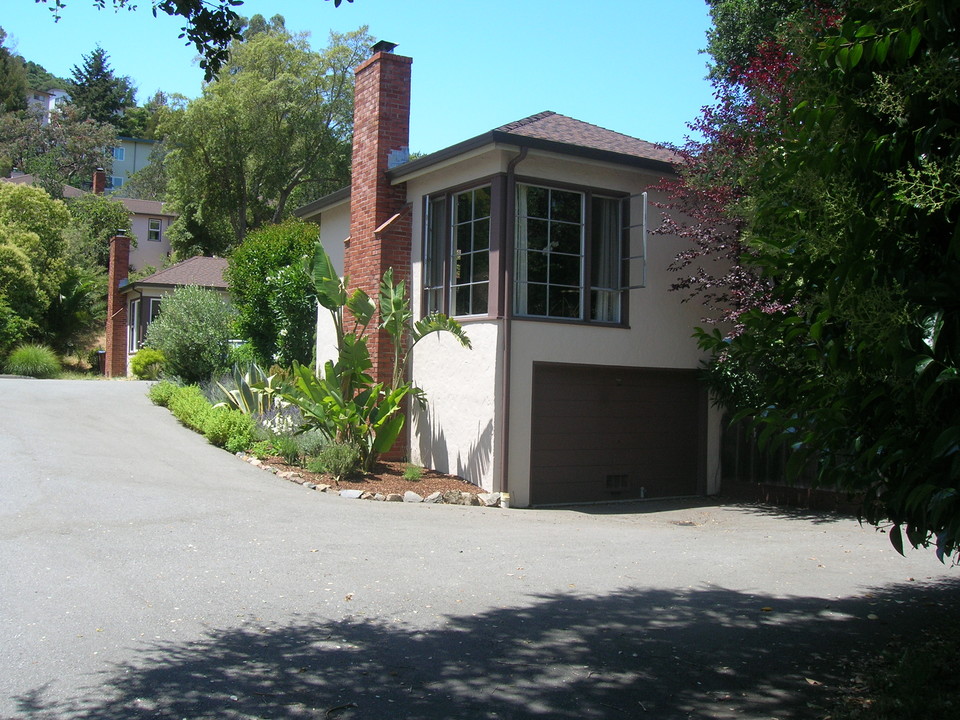 10-24 Davenport Ct in San Rafael, CA - Building Photo