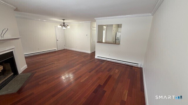 8 Rose Ln in Danbury, CT - Building Photo