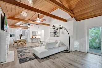 1115 SW 4th St, Unit SI ID1504048P in Fort Lauderdale, FL - Building Photo - Building Photo