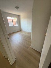 1021 NW 5th St in Miami, FL - Building Photo - Building Photo