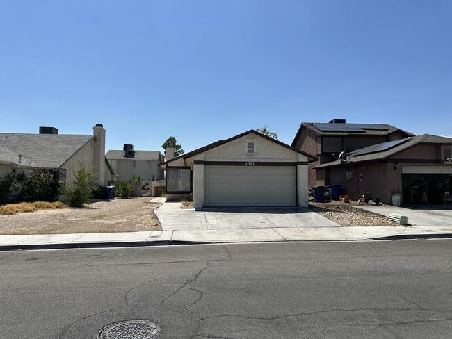 property at 2321 Valley Dr
