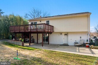 5250 Medwick Ct in Woodbridge, VA - Building Photo - Building Photo