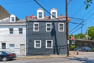 145 S 12th St in Pittsburgh, PA - Building Photo - Building Photo