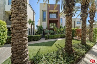 5909 Coral Pl in Los Angeles, CA - Building Photo