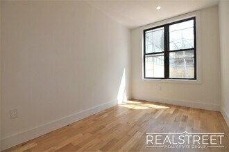 Spacious 3-Bedroom Duplex with Private Outdoor Space in Prime Bed-Stuy in Brooklyn, NY - Building Photo - Building Photo