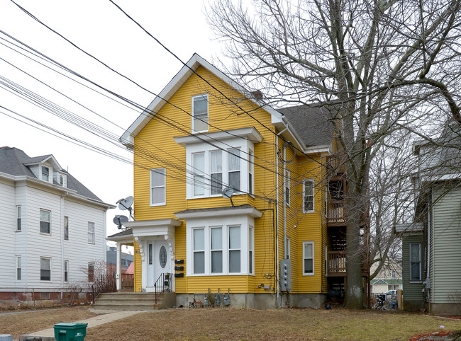 106 Park St in Attleboro, MA - Foto de edificio - Building Photo