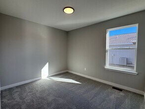 31750 W 168th Ct in Gardner, KS - Building Photo - Building Photo