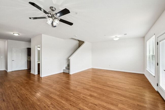 Oaks Estates of Coppell in Coppell, TX - Foto de edificio - Building Photo