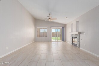 15264 N 102nd St in Scottsdale, AZ - Foto de edificio - Building Photo