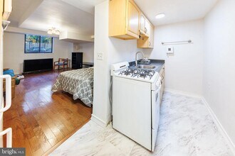 3315 Wisconsin Ave NW in Washington, DC - Building Photo - Building Photo