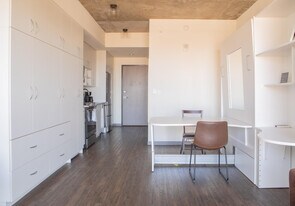 1840 N Farwell Ave, Unit SI ID1379022P in Milwaukee, WI - Building Photo