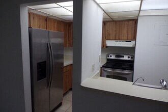 170 Palmetto Woods Ct, Unit 3D in Deltona, FL - Building Photo - Building Photo