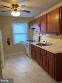 1528 Upshire Rd photo'