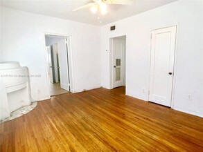 1040 Jefferson Ave in Miami Beach, FL - Building Photo - Building Photo